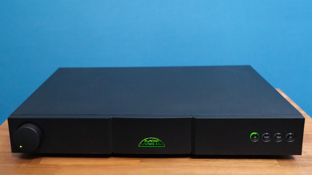 Naim Nait 5i - Front View.