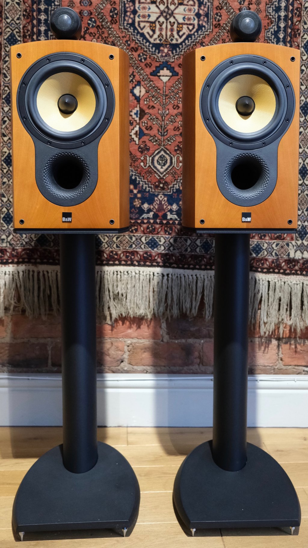 Bowers & Wilkins 805s Front View without Grilles.