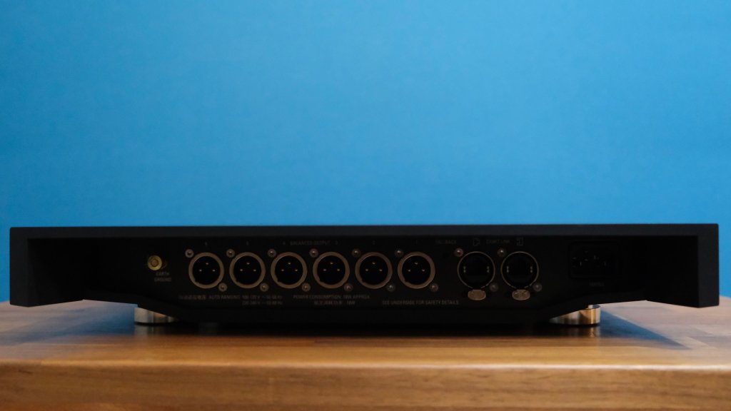 Linn Klimax Exaktbox - rear.