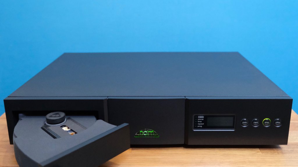 Naim CDX2 Front View drawer with puck.