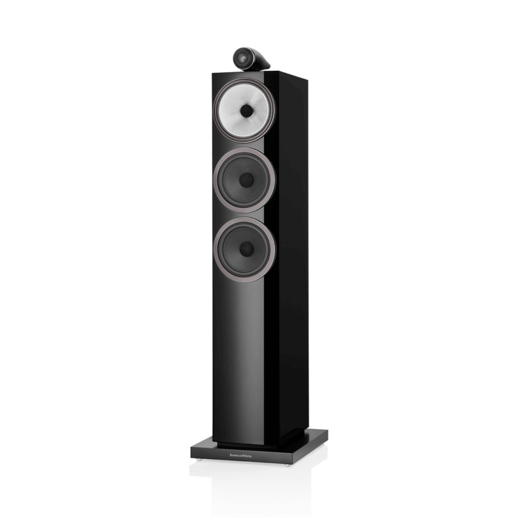 Bowers & Wilkins 703 S3.