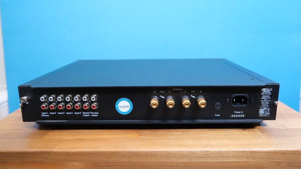 Rega Elex-R.
