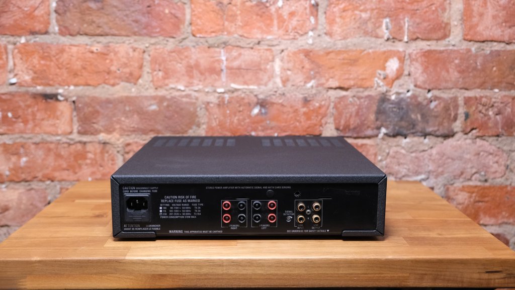 Linn LK140 Power Amplifier.
