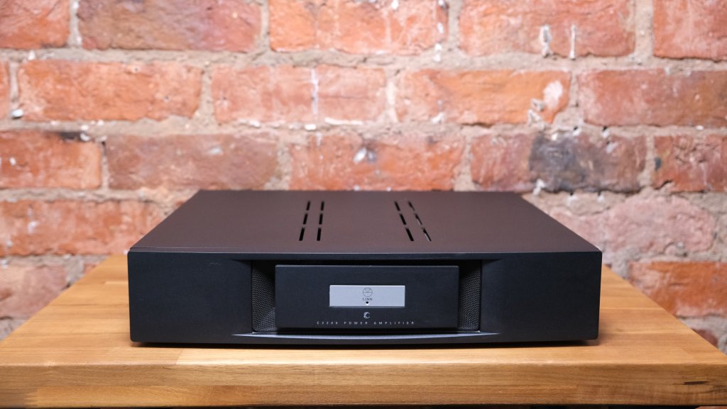 Linn Akurate C2200 Power Amplifier.