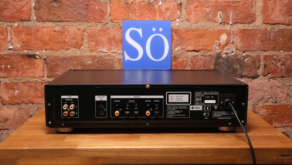 Sony MDS-JB930 Minidisc Player.