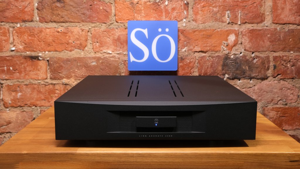 Linn Akurate 2200 Power Amplifier.