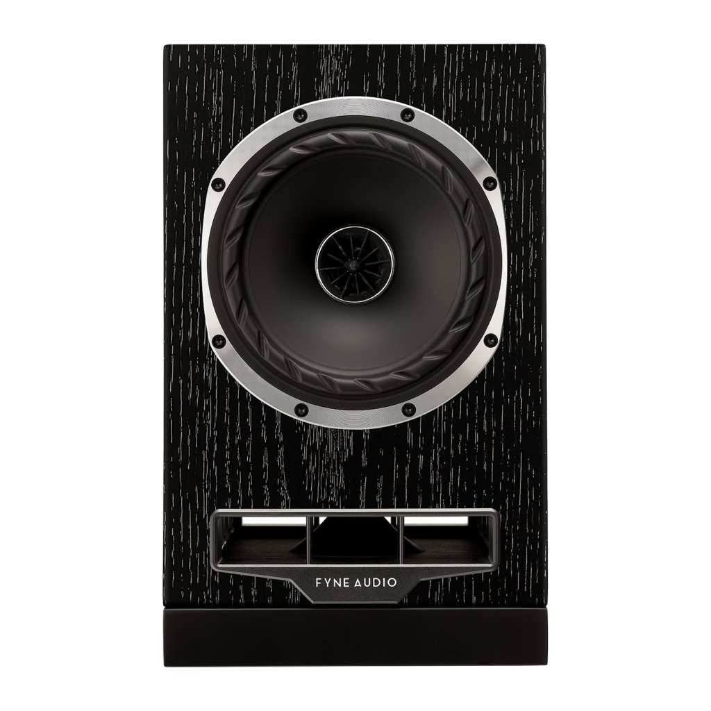 Fyne Audio F500S.