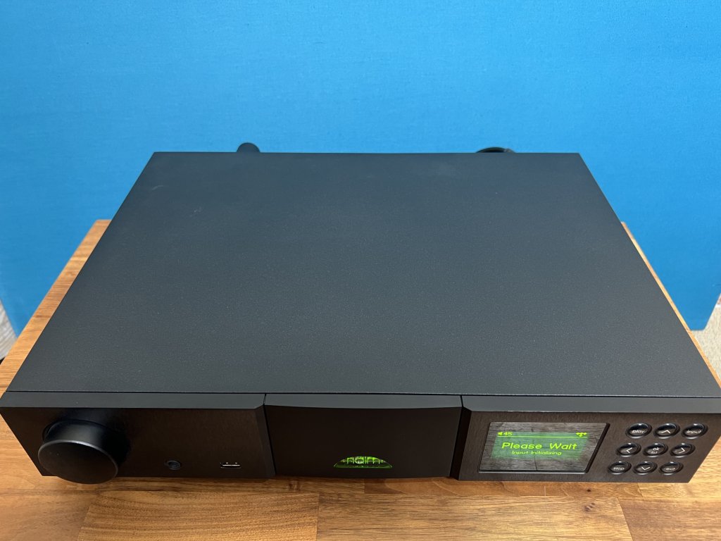 Naim NAC N-272.