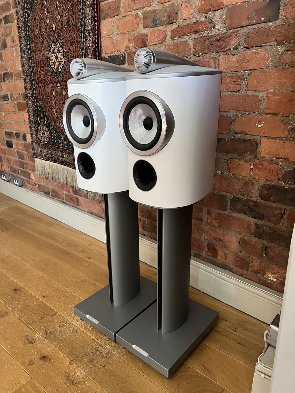 Bowers & Wilkins 805 D4 Ex-demo.