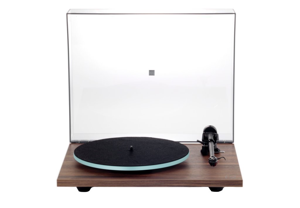 Rega Planar 2 Walnut.