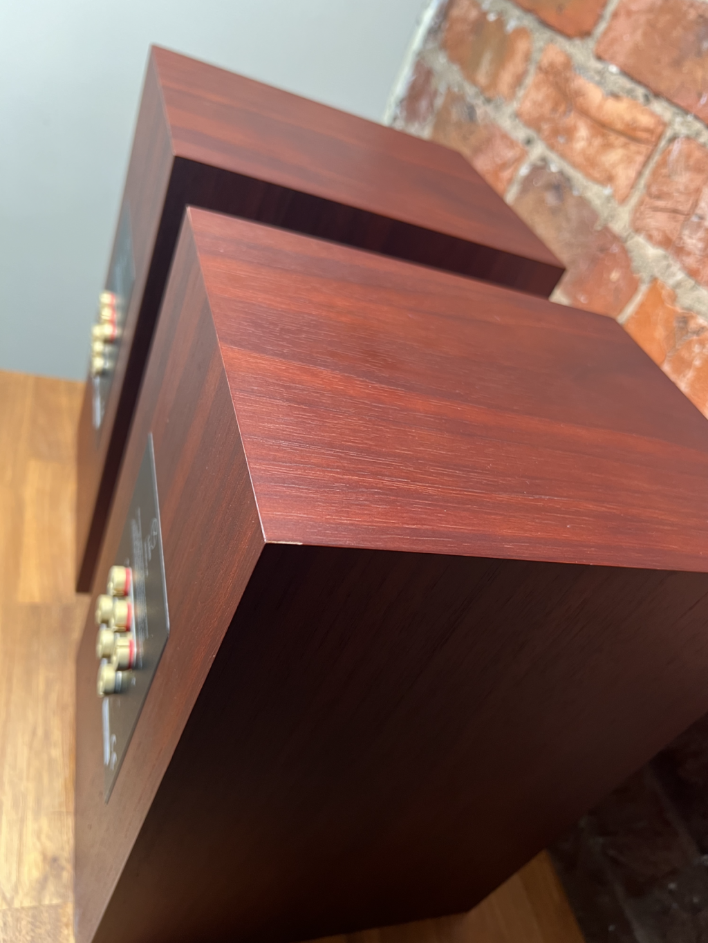 Linn Majik 109 Loudspeakers.